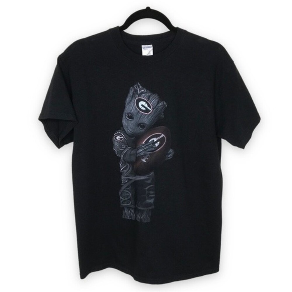 Gildan Georgia Tech Baby Groot Hugs Football Black Short Sleeve T Shirt Size Med